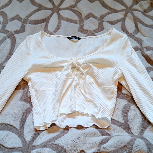 White shirt from shein - Picture 1 of 1